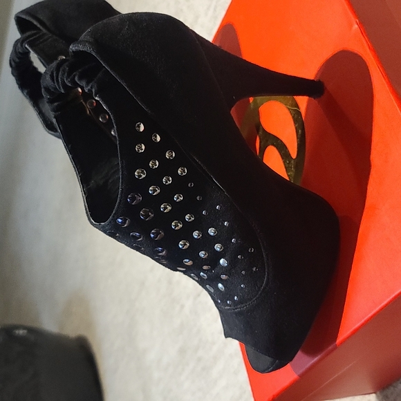 High heels - Picture 2 of 8